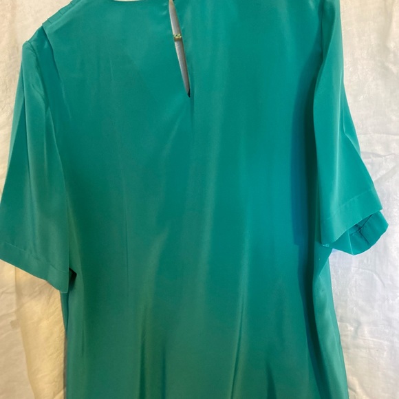 Soft and Silky teal shirt sleeve very chic women’s top size XL - Picture 3 of 3